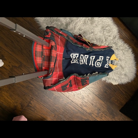 SOLD! Overnight rolling suitcase SOLD - Picture 4 of 5